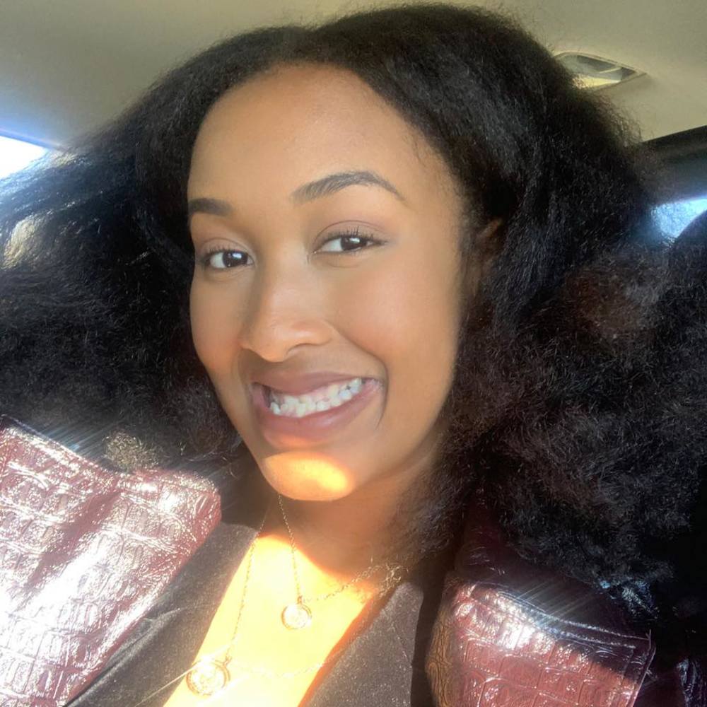 Meet your Posher, Nia